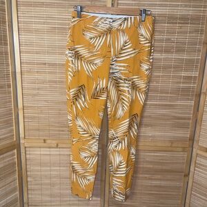 White House Black Market skinny crop pants golden yellow plan slacks womans sz 4
